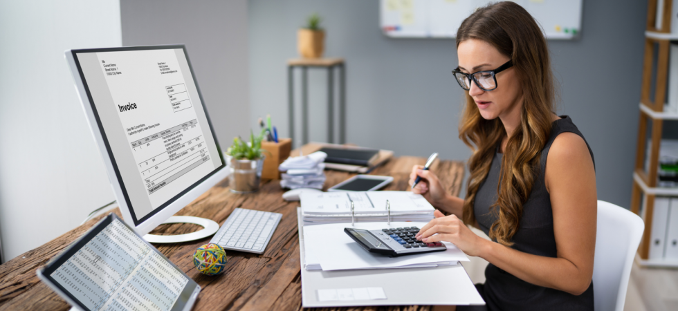 why-hire-a-bookkeeper-00-hero