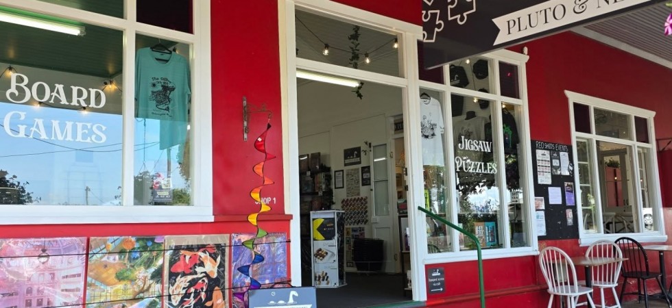 Pluto & Nessie Games & Puzzles – Yungaburra