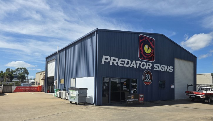 predator-signs-1